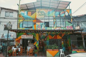 Alojamiento - HOSTAL PURA VIDA LA 70