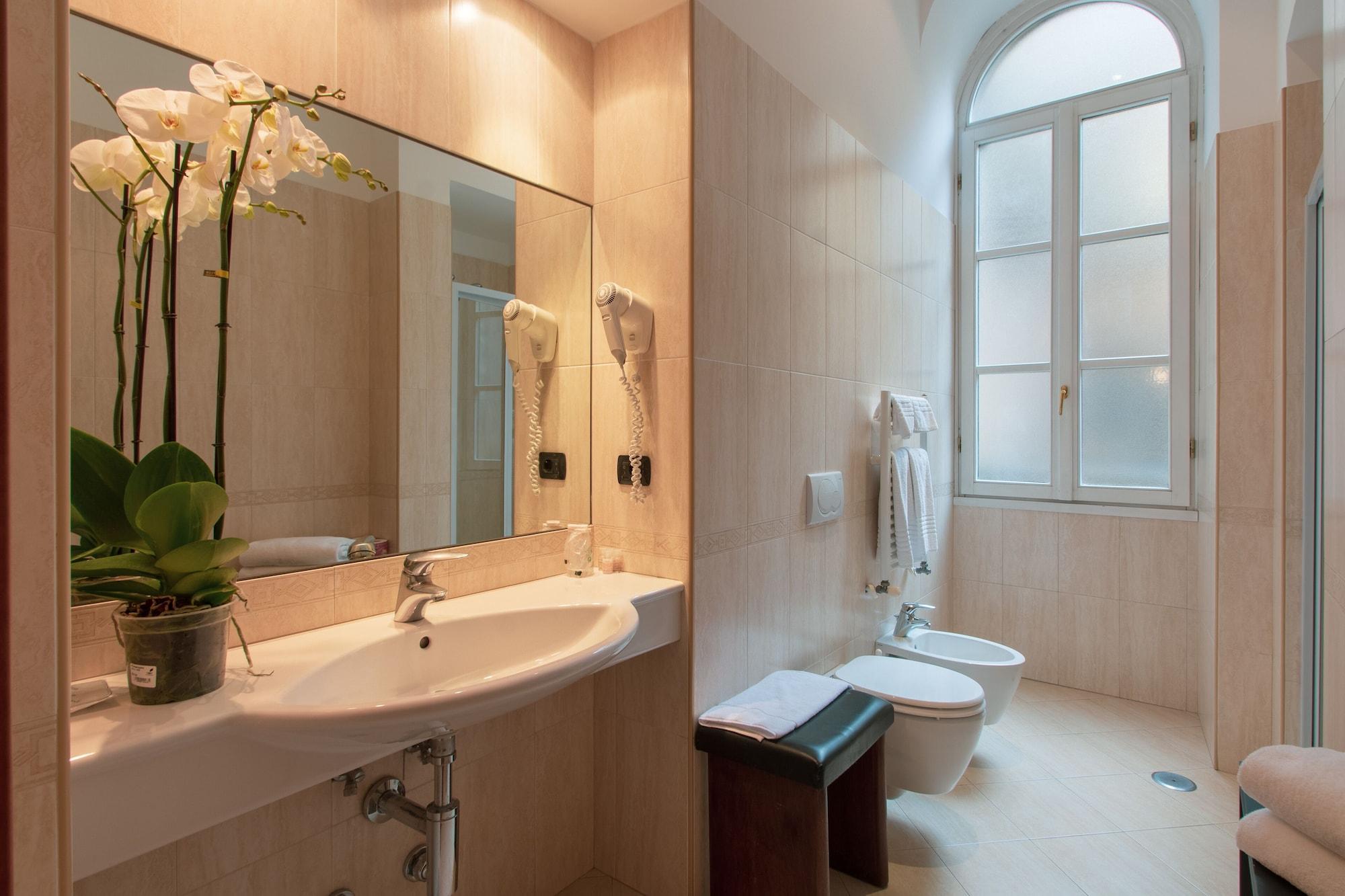 Equipamiento de Habitación Hotel Bologna