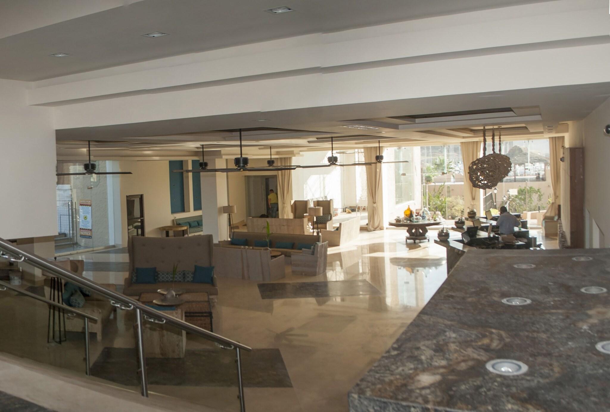 Vista Lobby Marinaterra Hotel & Spa