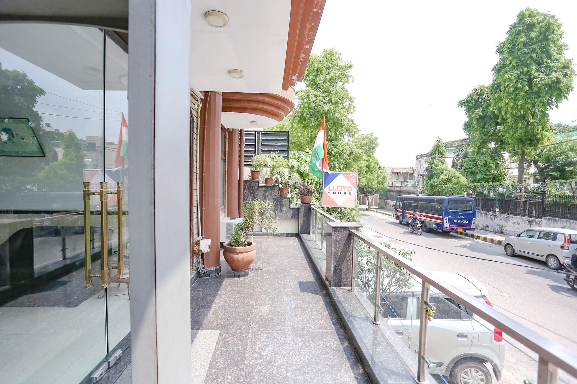 Equipamiento de Habitación FabExpress Lloyd House