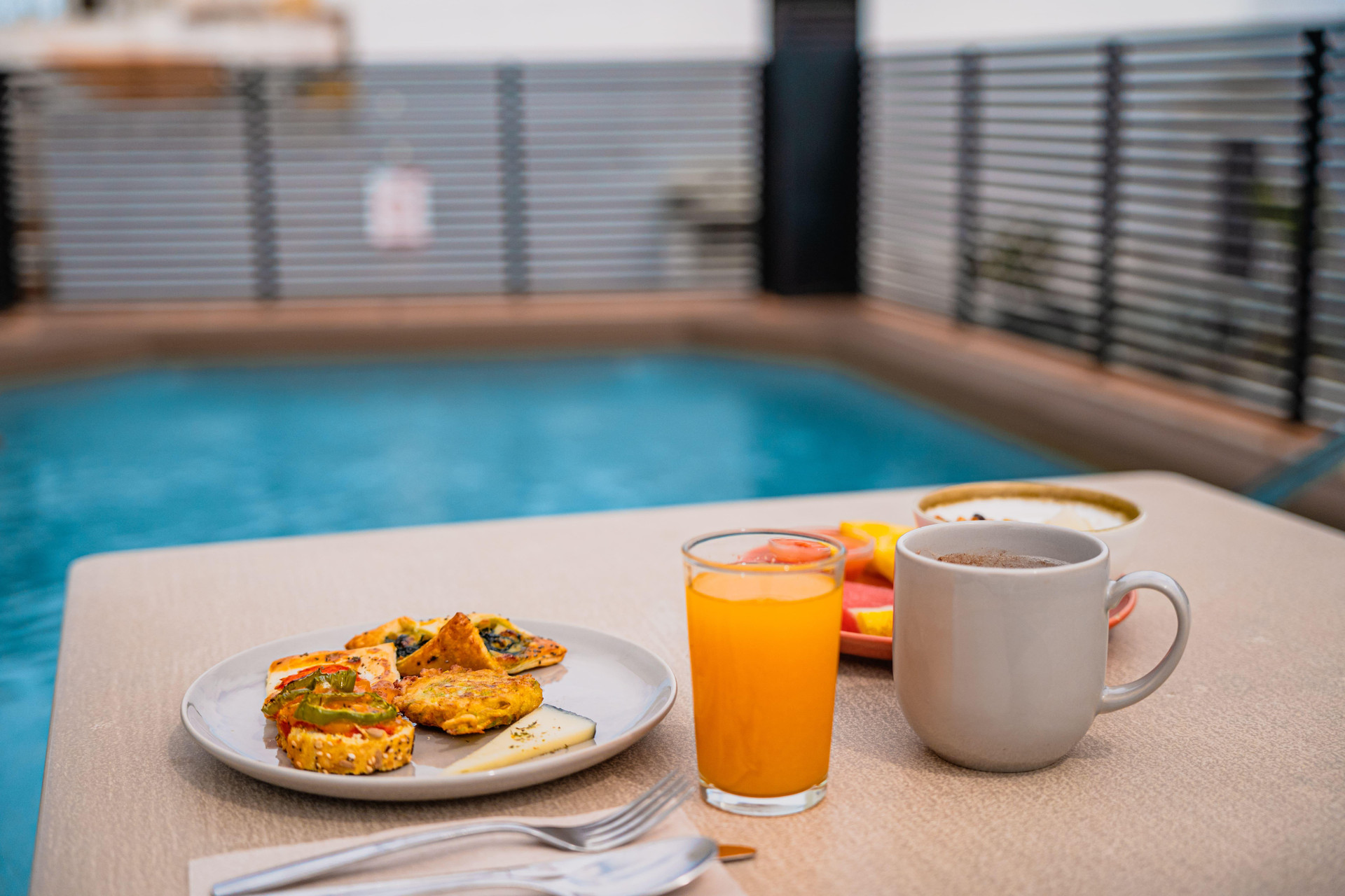 Vista Piscina Joya del Casco Boutique Hotel