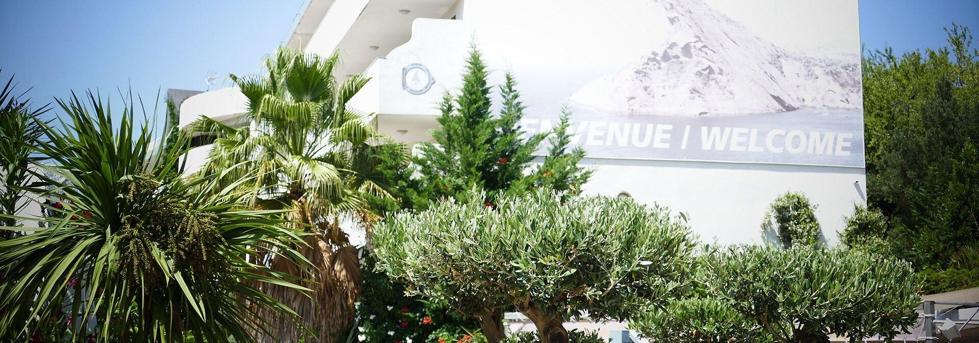 Vista Exterior Residence le Saint Esteve