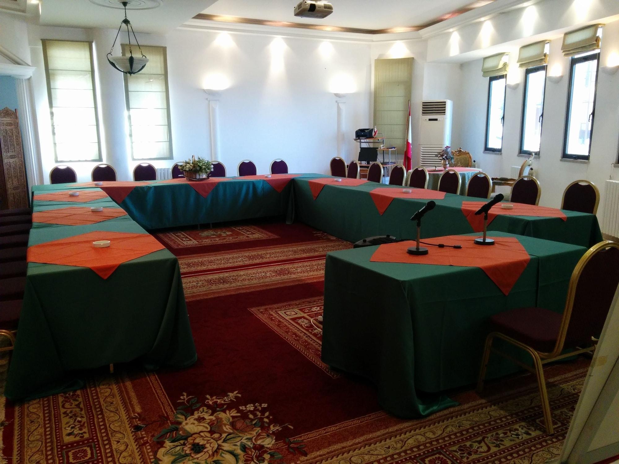 Sala de Reuniones Garden Hotel