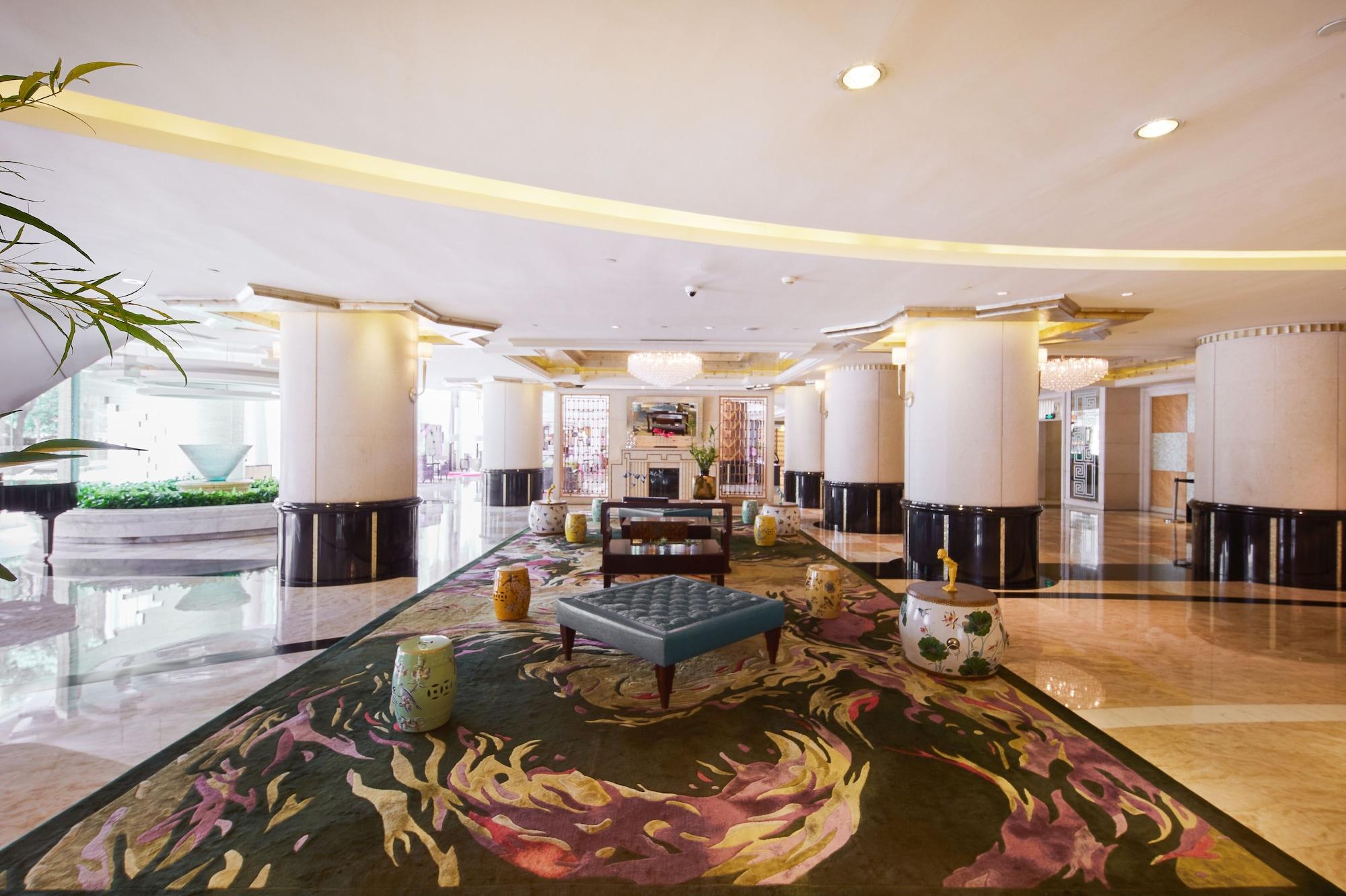 Vista Lobby Renaissance Shanghai Pudong Hotel