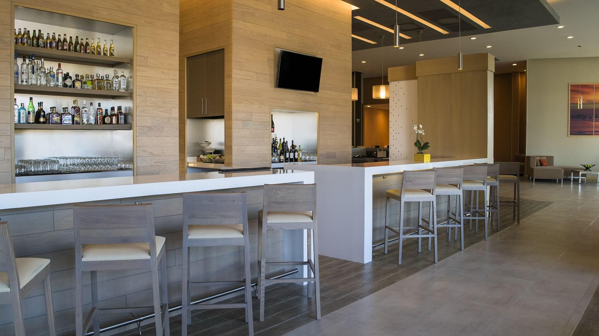 Bar/Salón Hyatt Place Managua