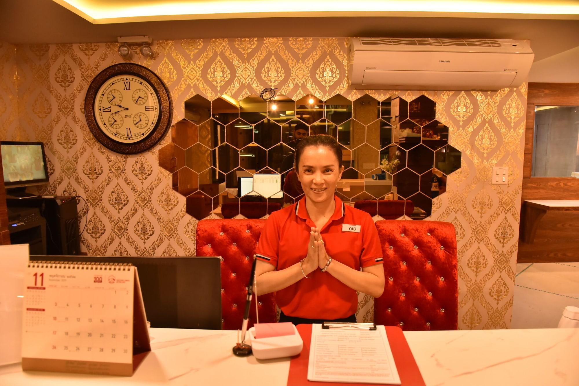 Vista Lobby Rose Nana Hotel