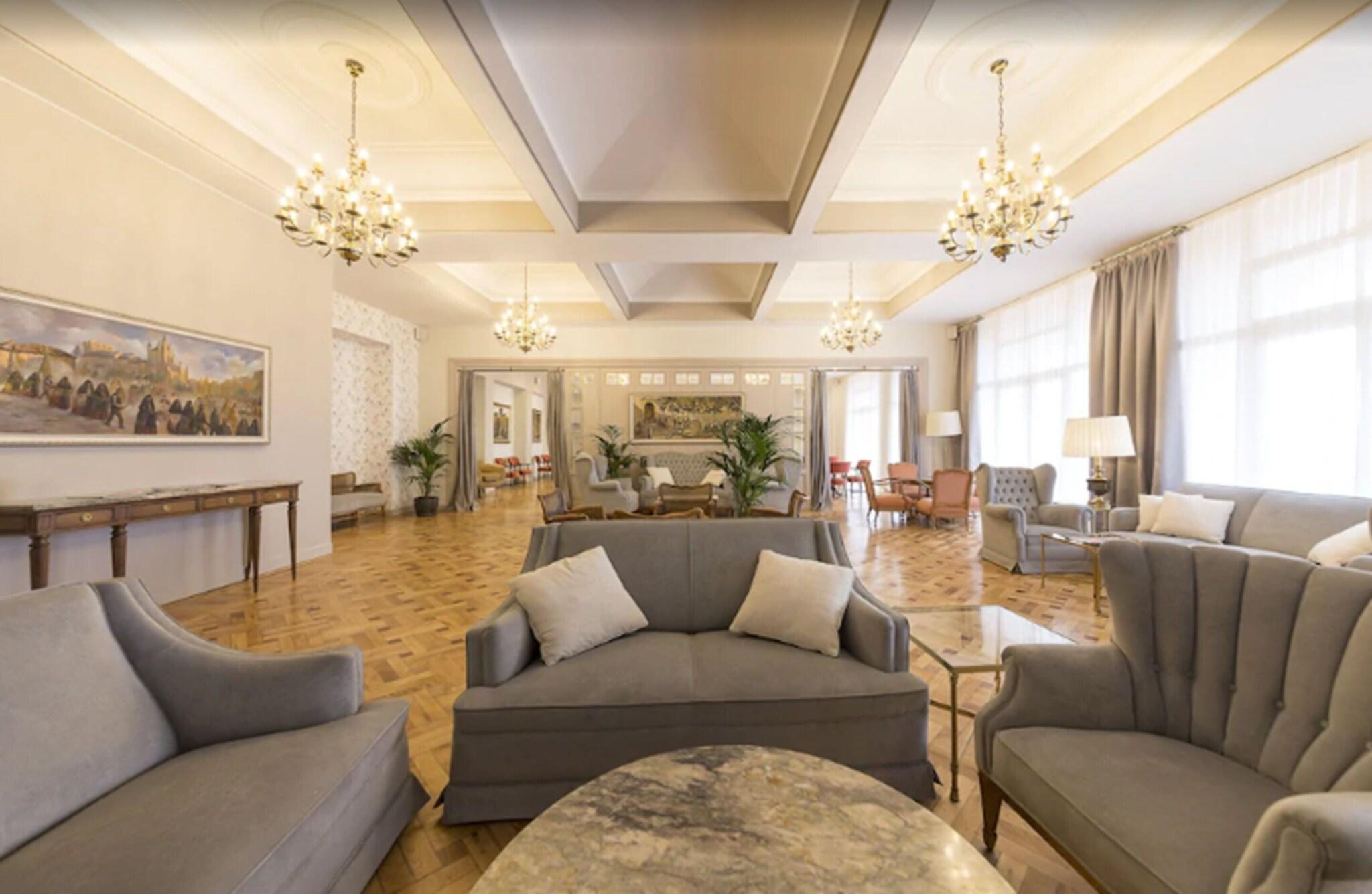 Vista Lobby Hotel Real Segovia