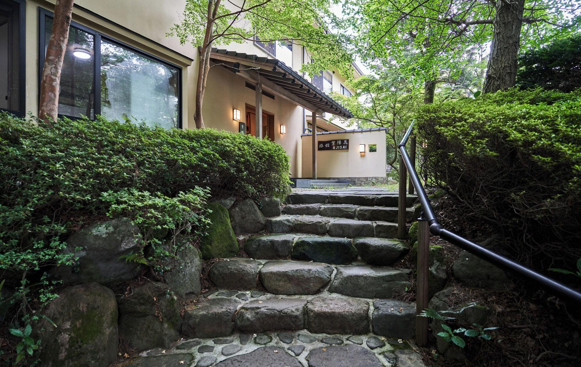 Vista Exterior Ajisai Onsen Ryokan - Award Winning Private Open Air Onsen Hakone