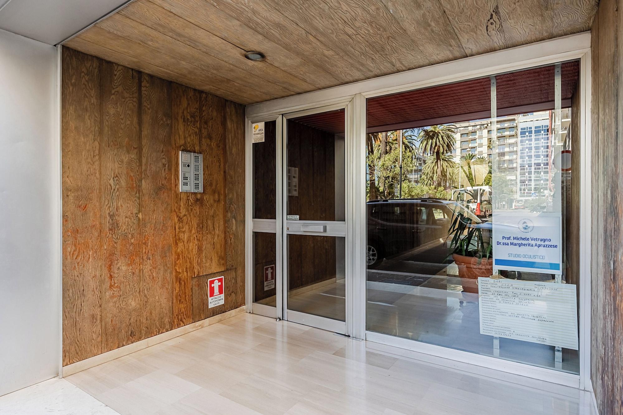 Vista Exterior Il Pumo - Apulian Rooms Bari Moro 61