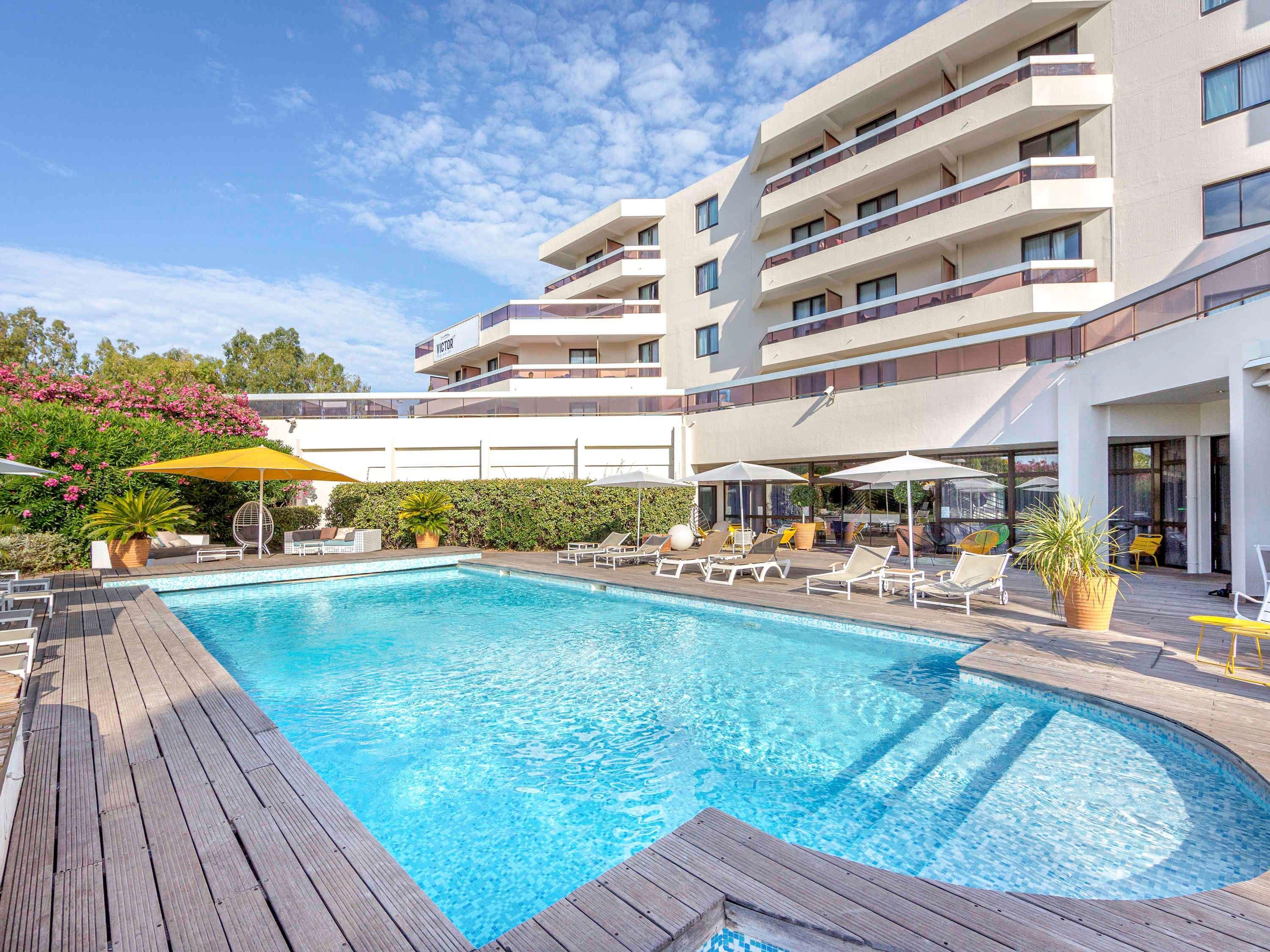 Vista Exterior Mercure Hyeres Centre Côte d'Azur