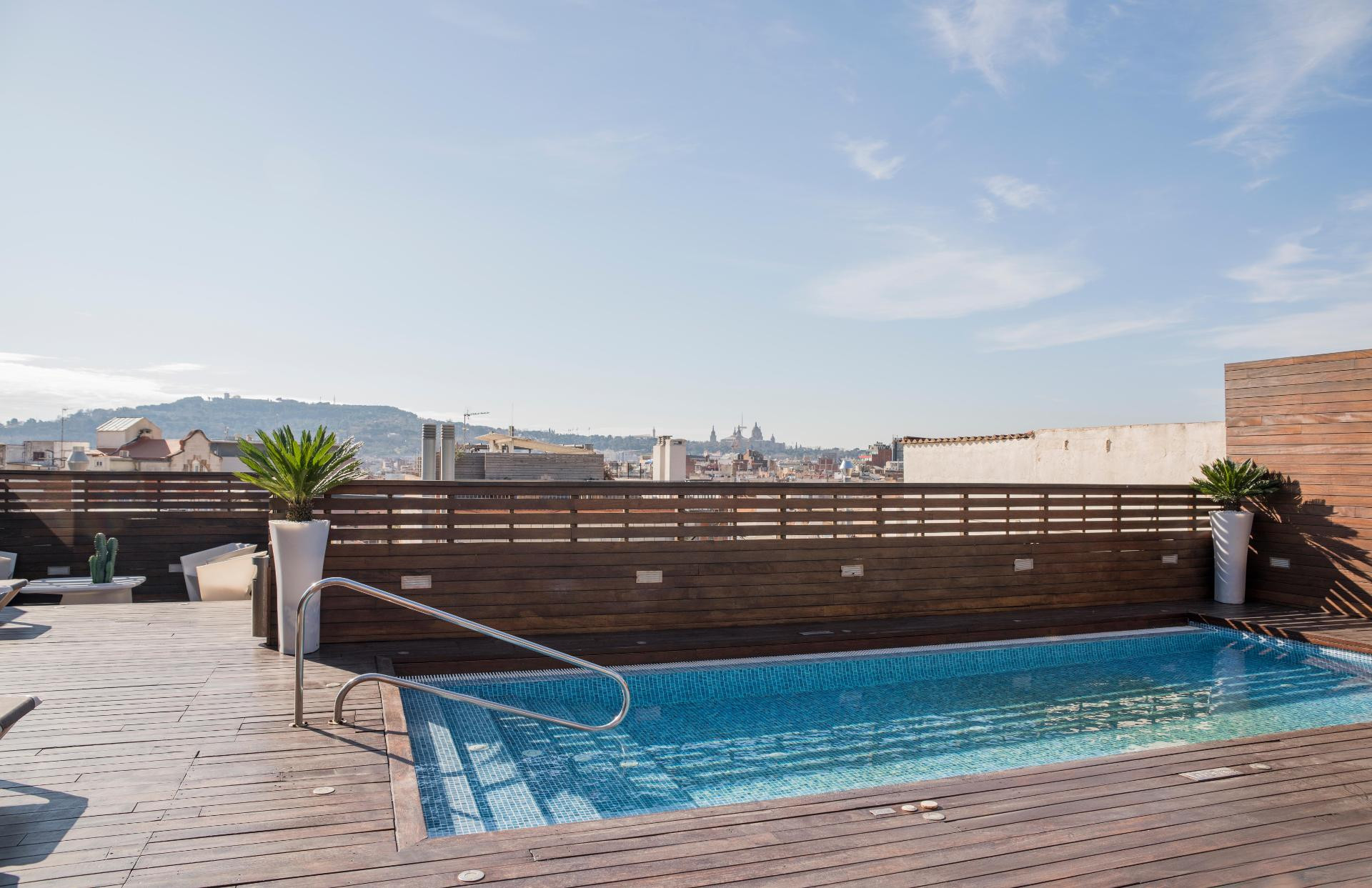 Vista Piscina Hotel Lleó