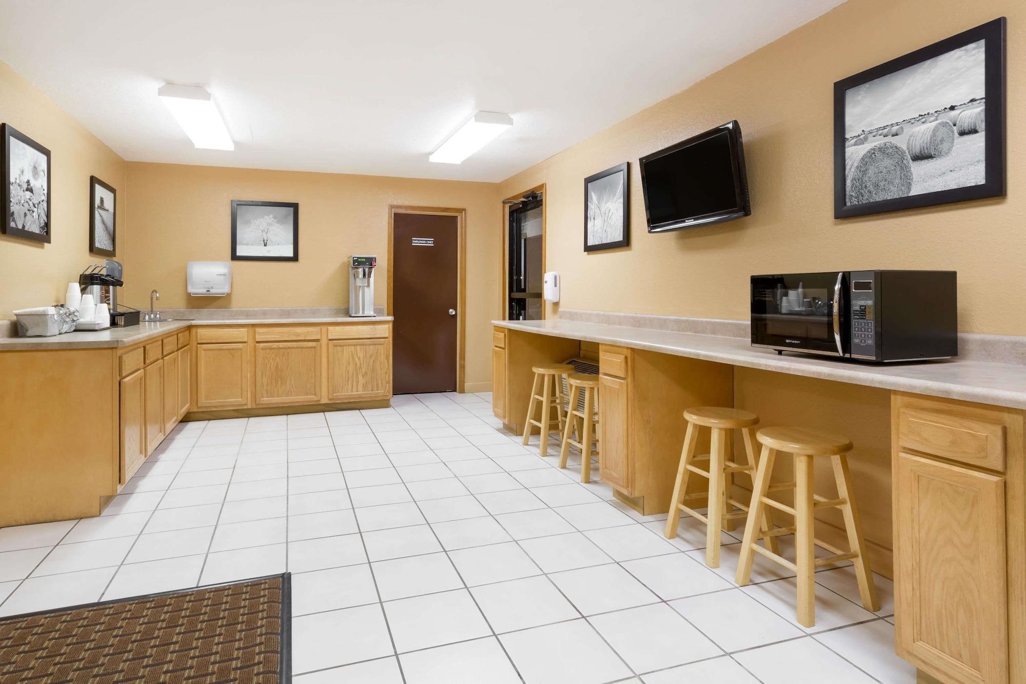 Comodidades del Alojamiento Super 8 by Wyndham Goodland