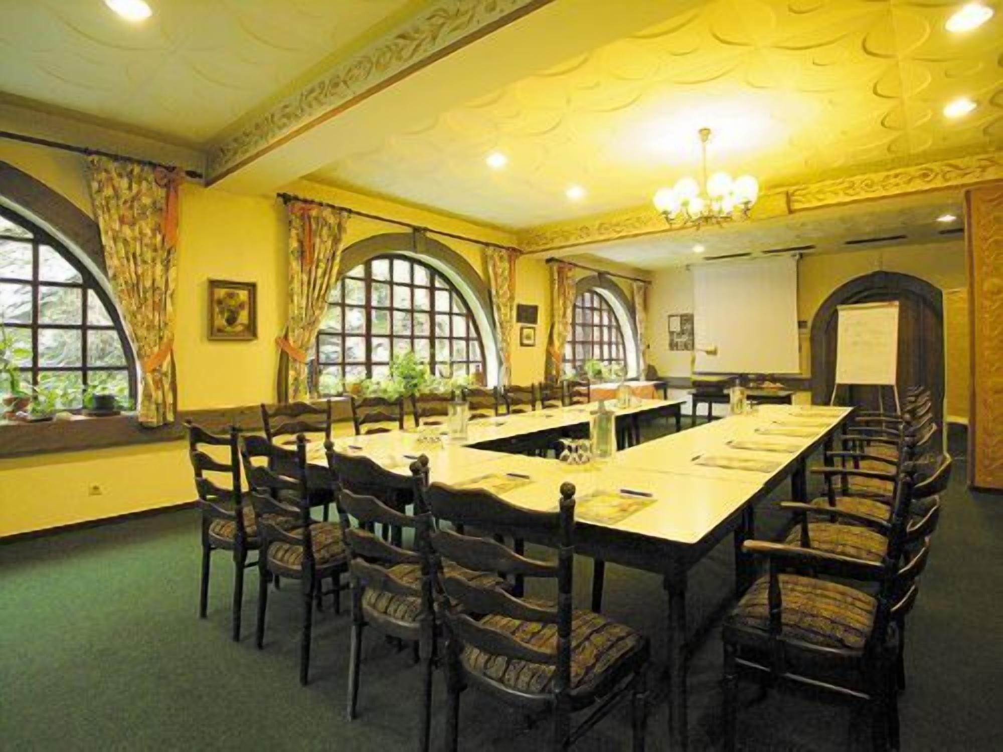 Sala de Reuniones Moselromantik Hotel Weißmühle