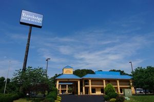 Alojamiento - Travelodge by Wyndham Knoxville East