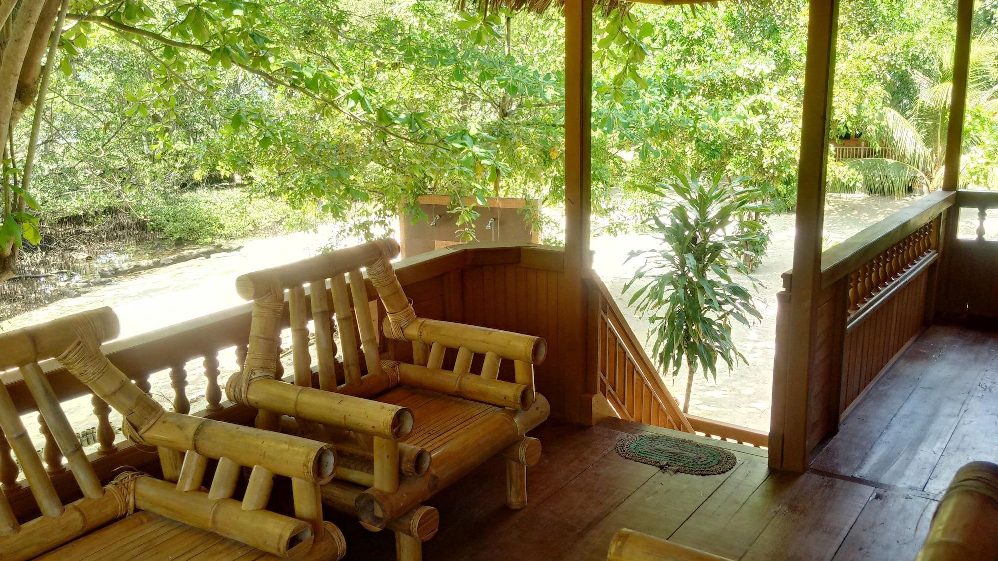 Comodidades del Alojamiento Jonaths Cottage Bunaken