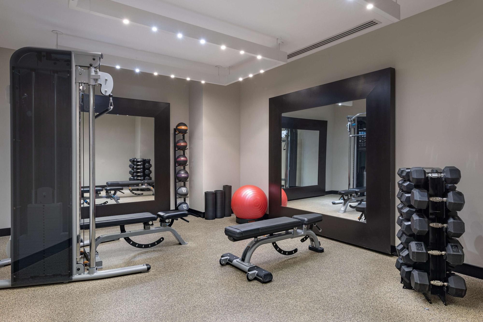 Gimnasio theWit Chicago, a Hilton Hotel