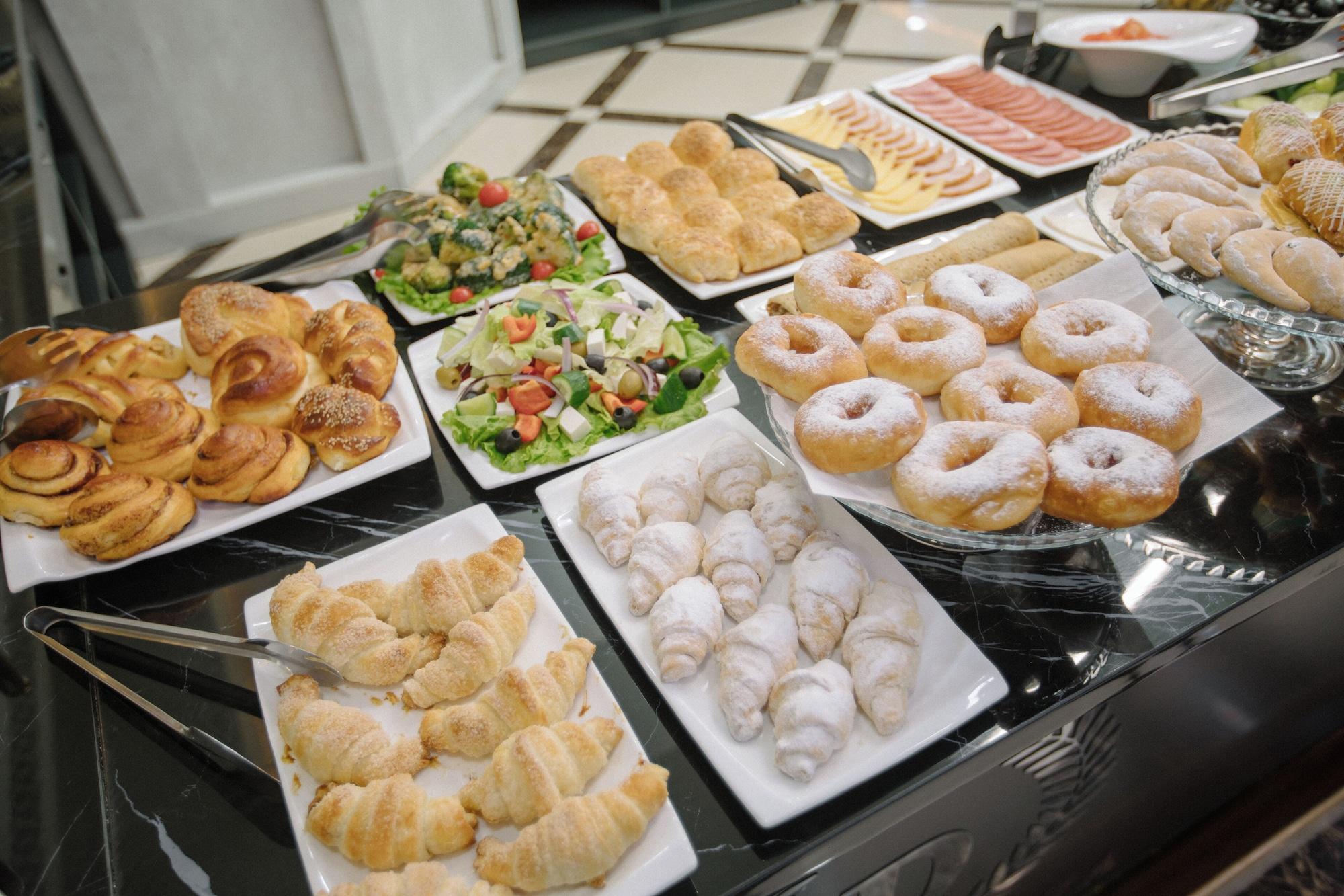 Restaurant Dendi Plaza