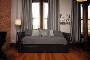 Alquiler Vacacional - Large and Luxurious 2-bedroom condo in Downtown Fremont with AC, WiFi