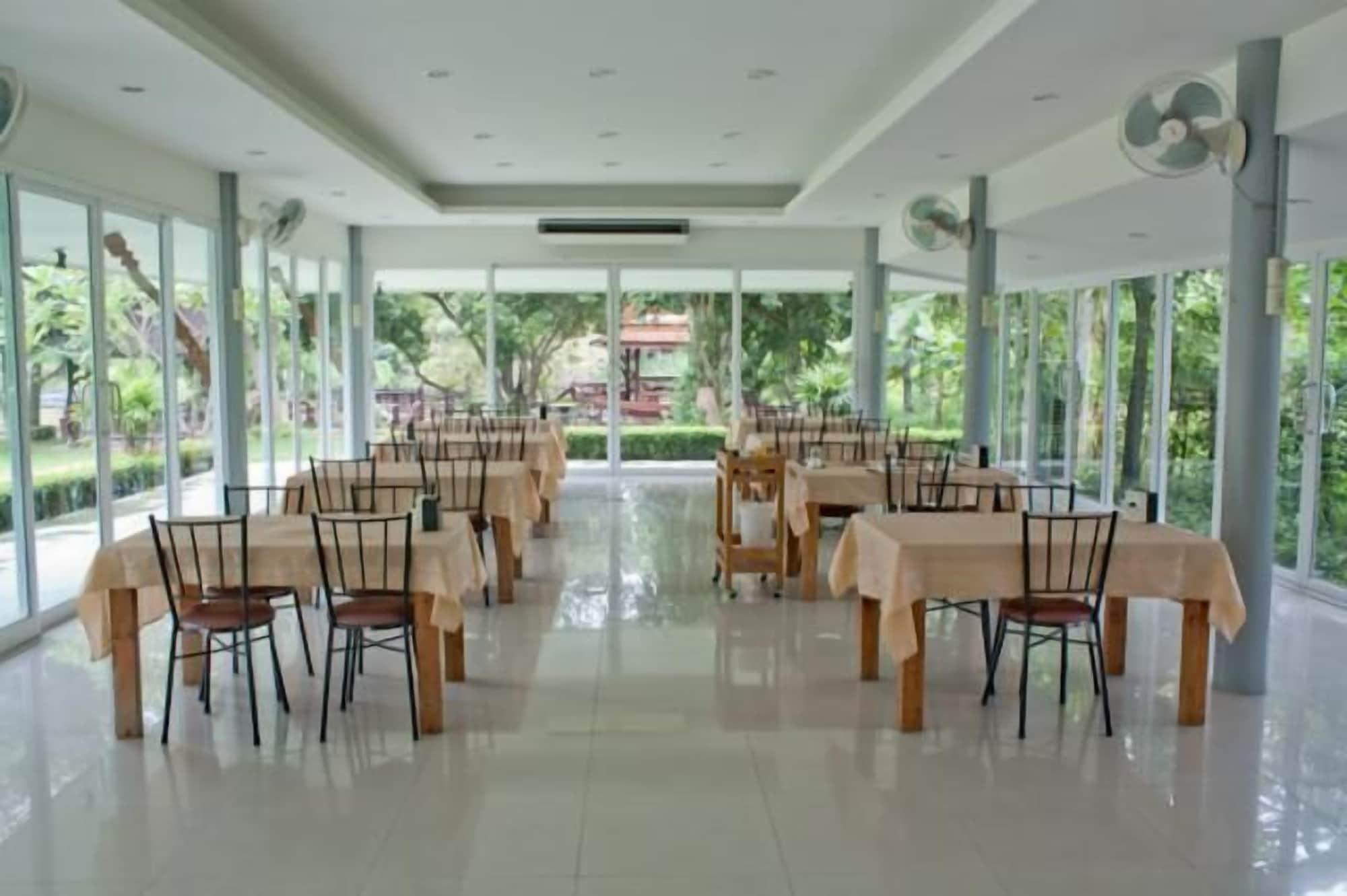 Restaurant Ayodhara Village