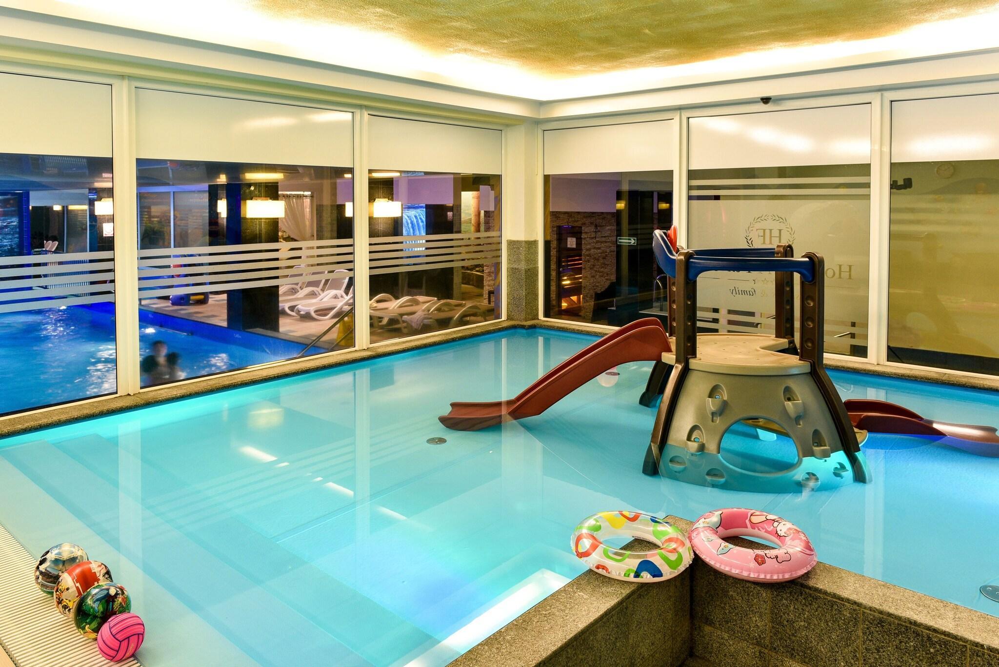 Vista Piscina Hotel SPA Faltom Gdynia Rumia