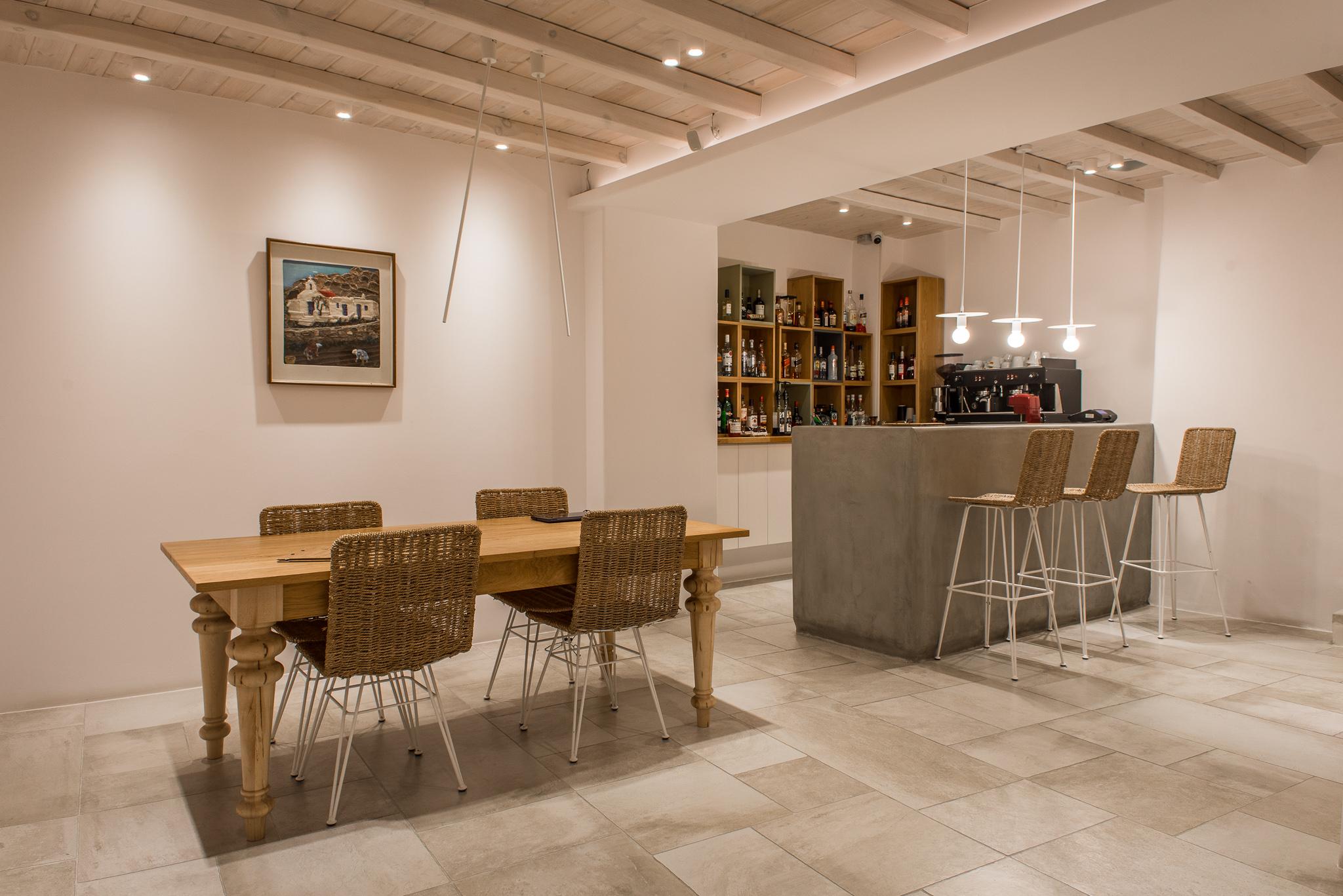 Bar/Salón Vienoula's Garden