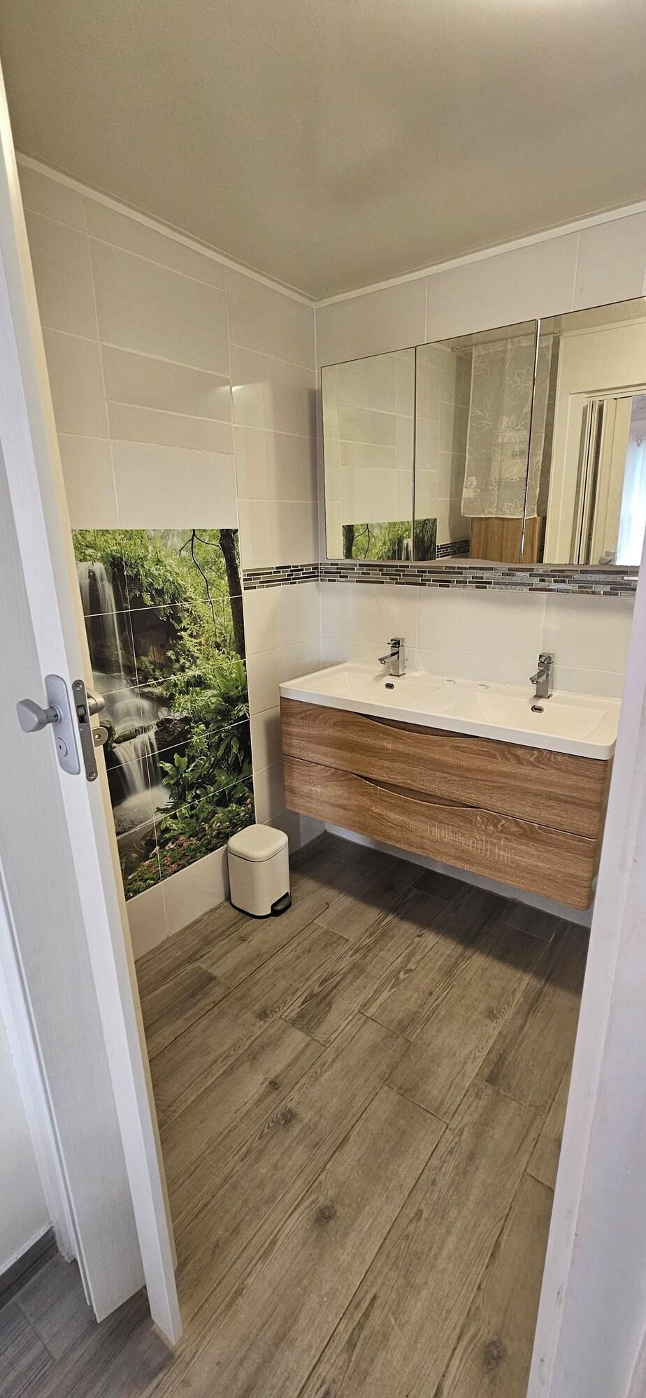 Equipamiento de Habitación REVE BLEU Appartements studio et une suite avec baignoire