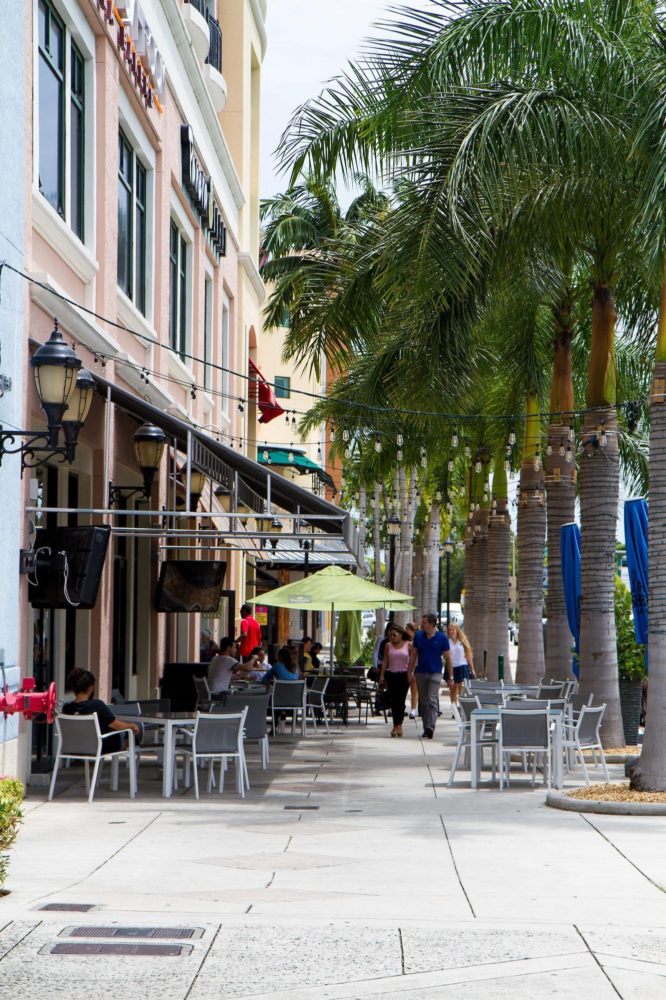 Bar/Salón Rodeway Inn South Miami Coral Gables
