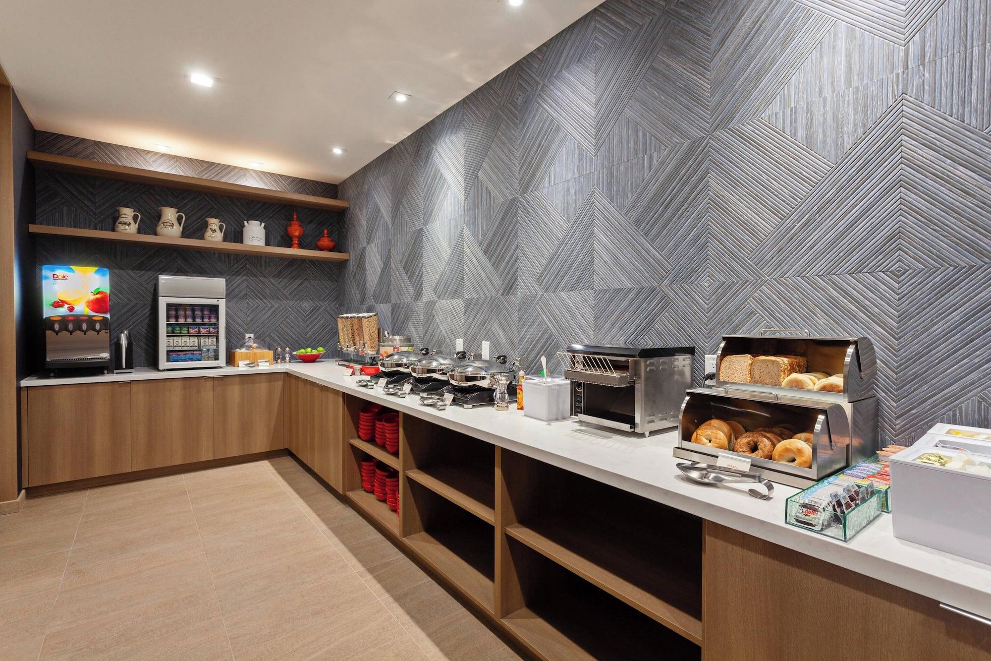 Restaurant TownePlace Suites by Marriott San Diego Central