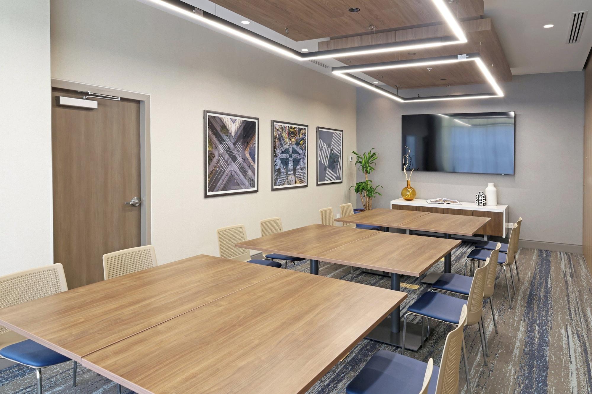 Sala de Reuniones Holiday Inn Express And Suites Monterrey Sendero