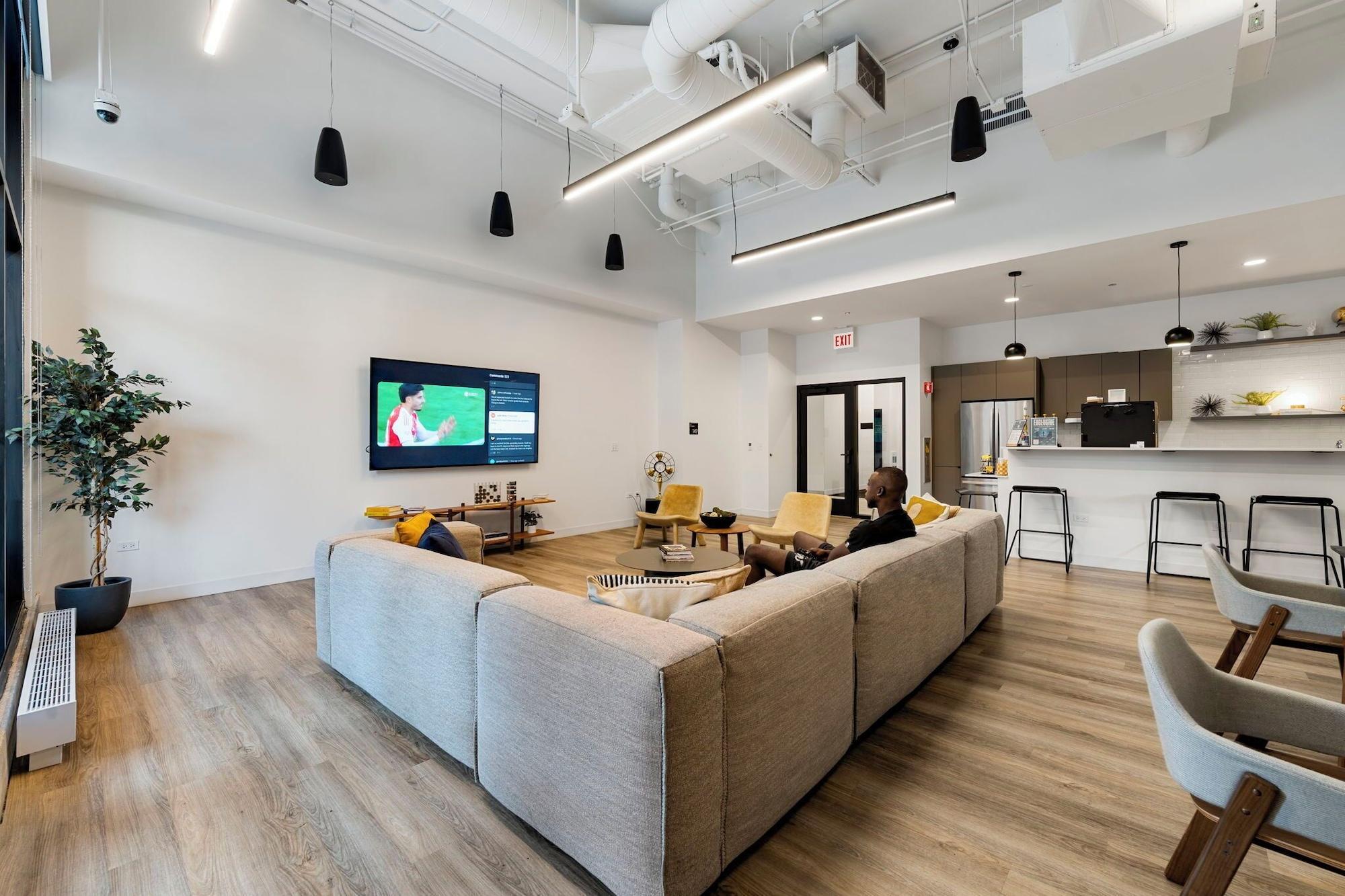 Vista Lobby ENVITAE Hotel | 2 Bedroom Luxury Apartments