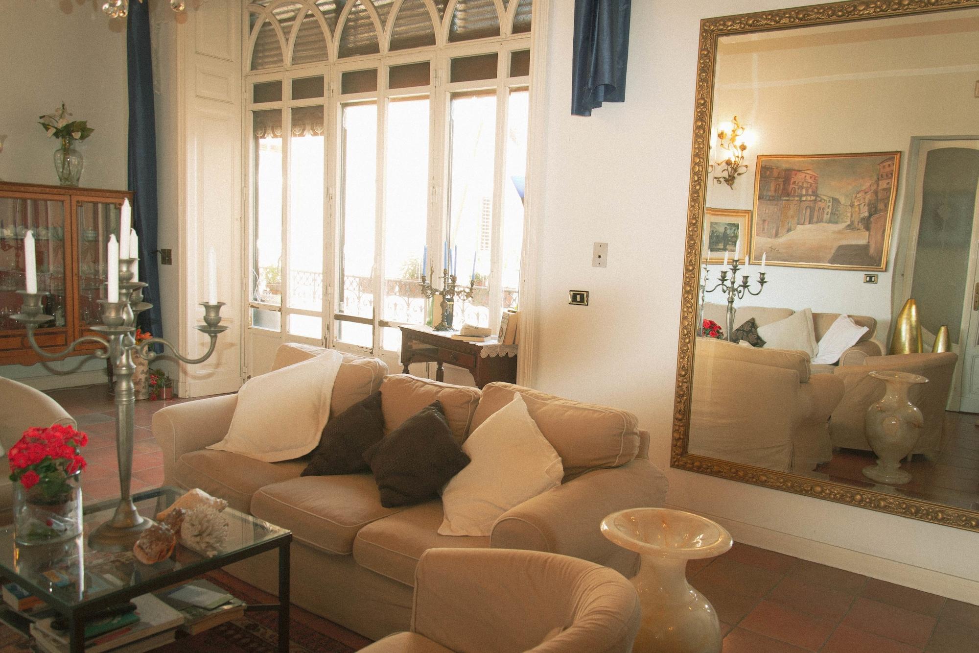 Vista Lobby Antica Dimora Caruso
