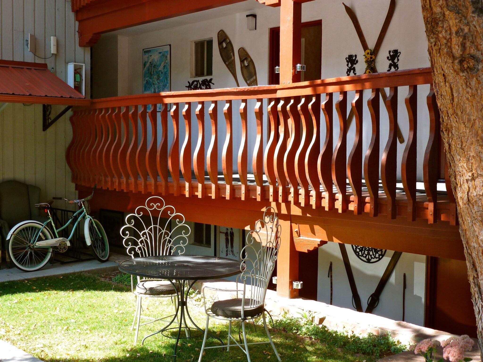 Varios Tyrolean Lodge