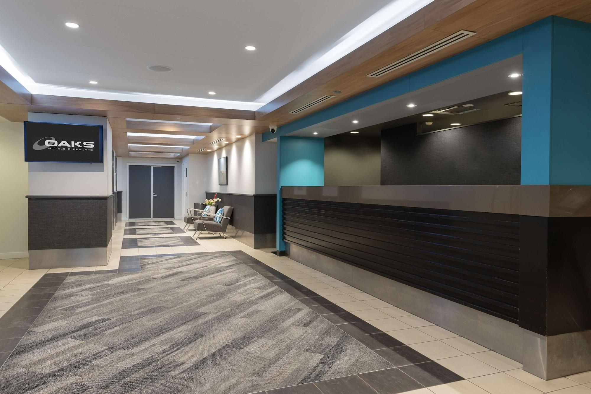 Vista Lobby Oaks Perth Hotel