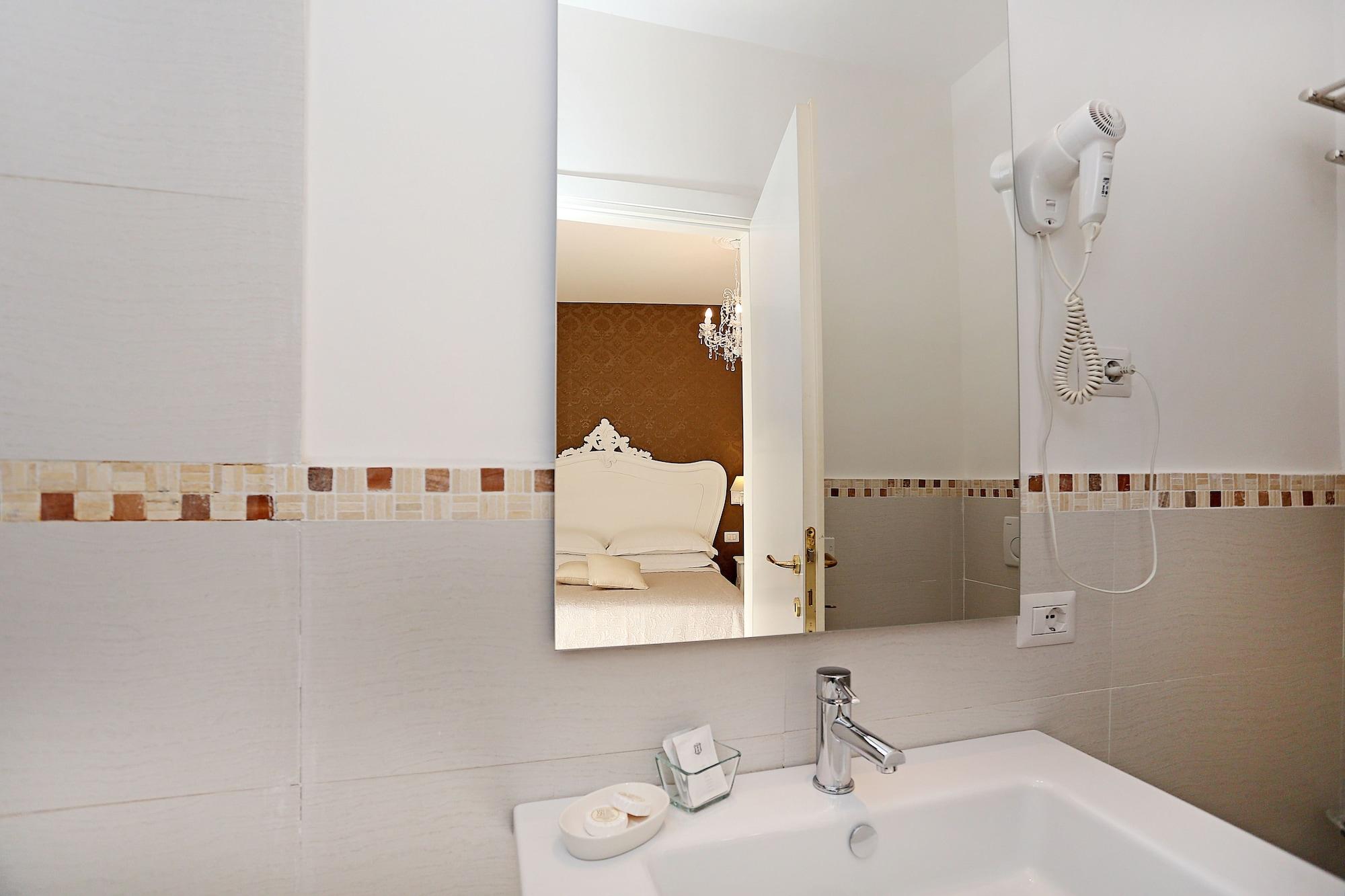 Equipamiento de Habitación Daplace - HQH Colosseo