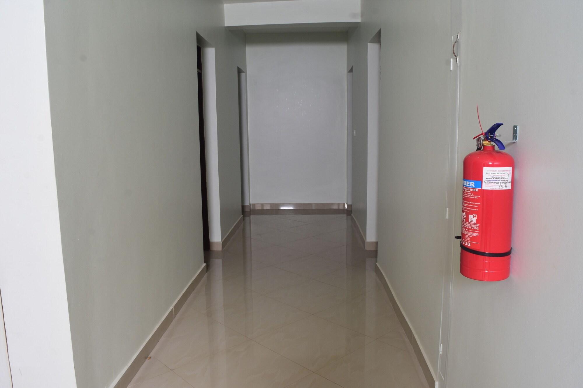 Varios Kilimanjaro White House Hotel