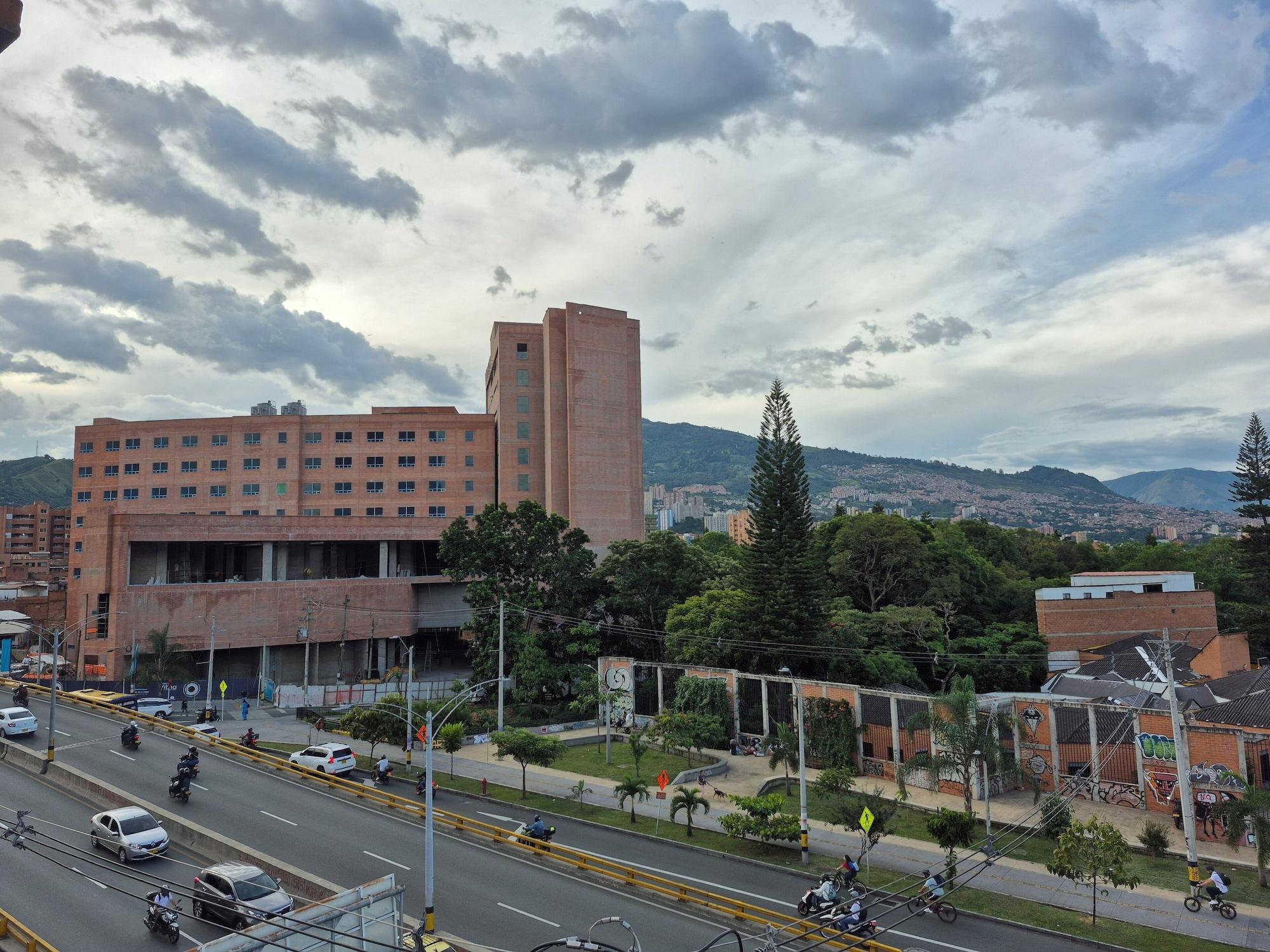 Vista Exterior Hotel Spa Laureles