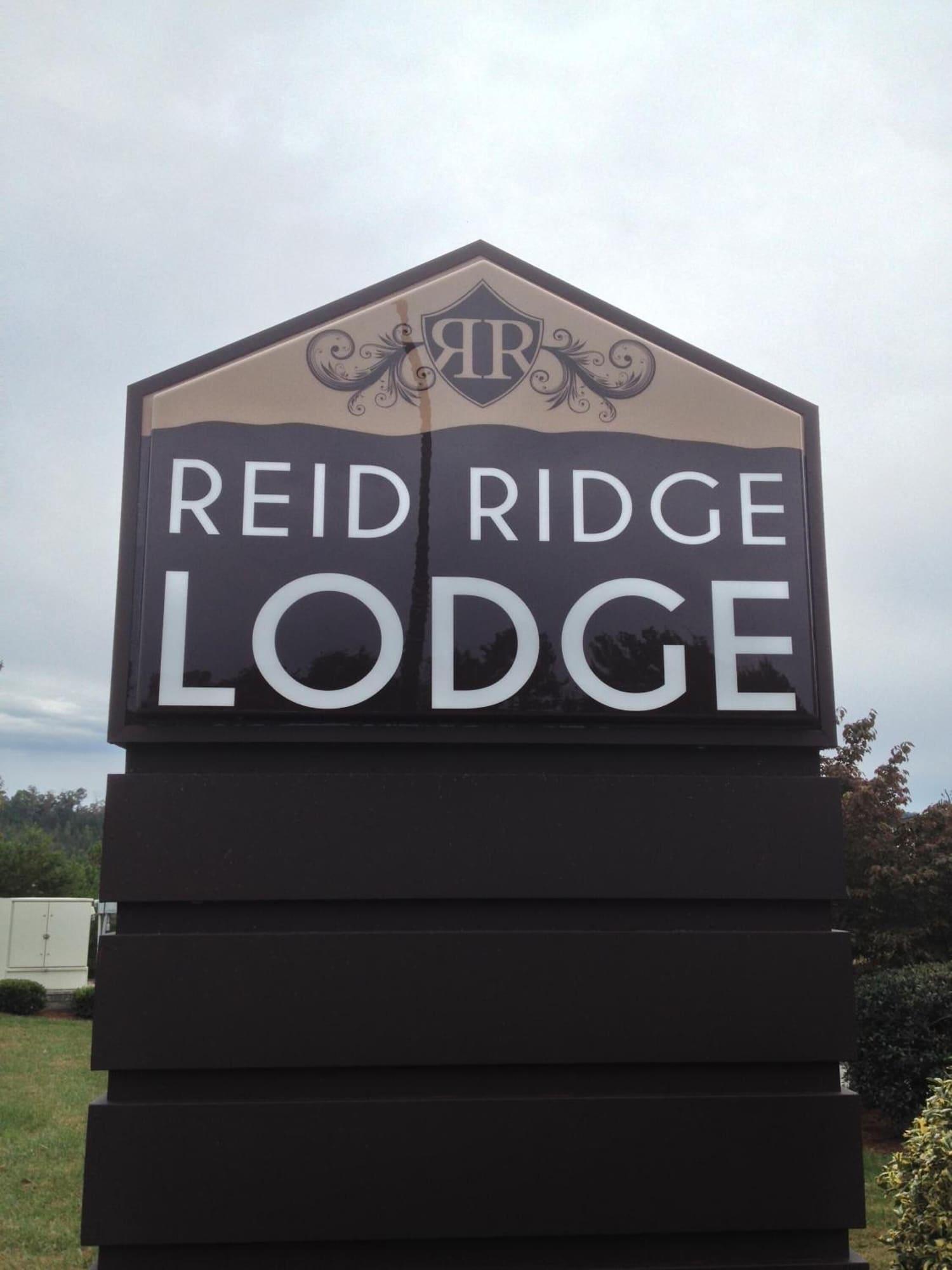 Vista Exterior Reid Ridge Lodge