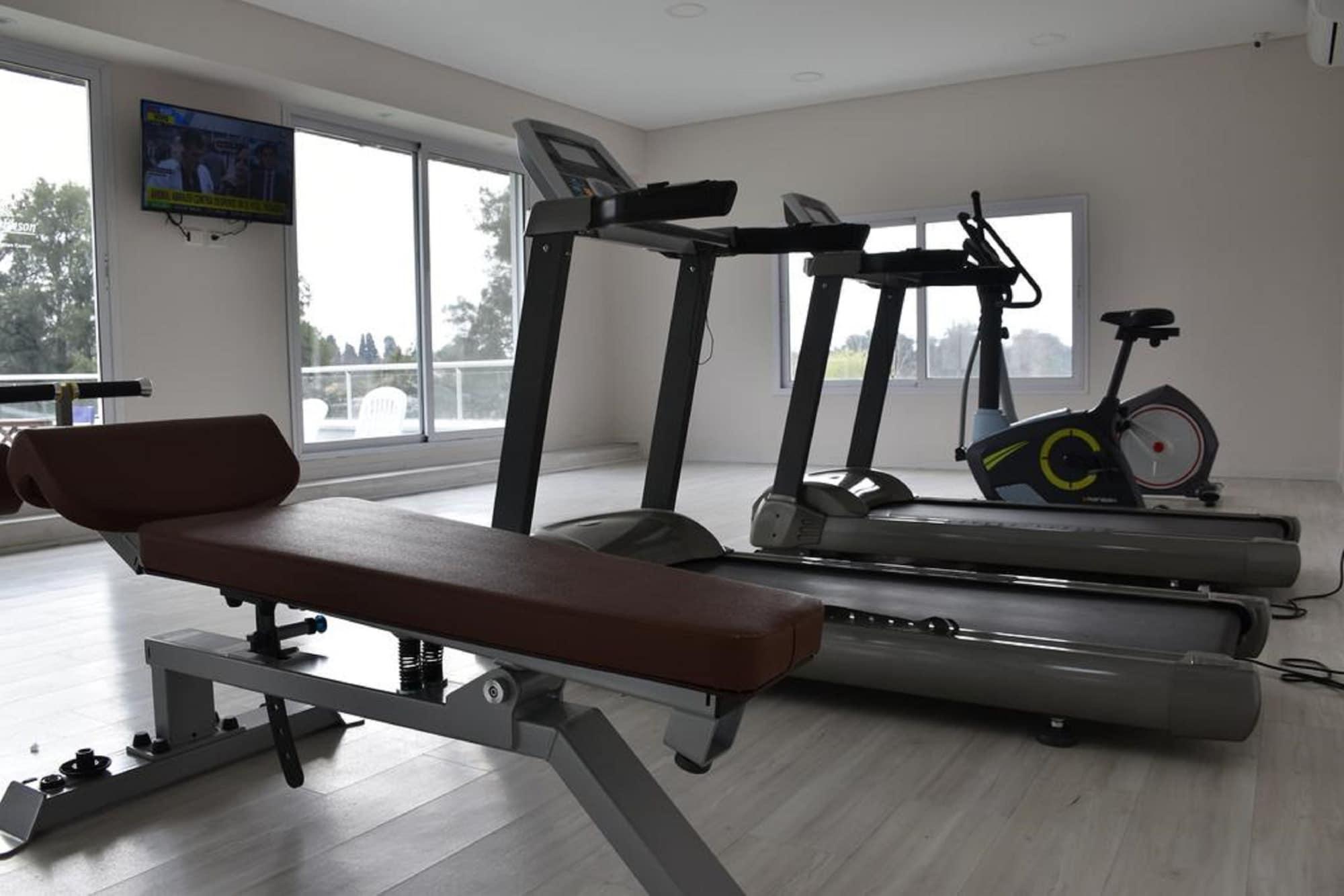 Gimnasio Howard Johnson by Wyndham Resort Pilar