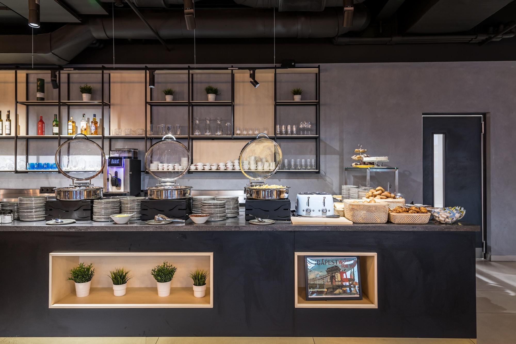 Restaurant B&B Hotel Budapest City