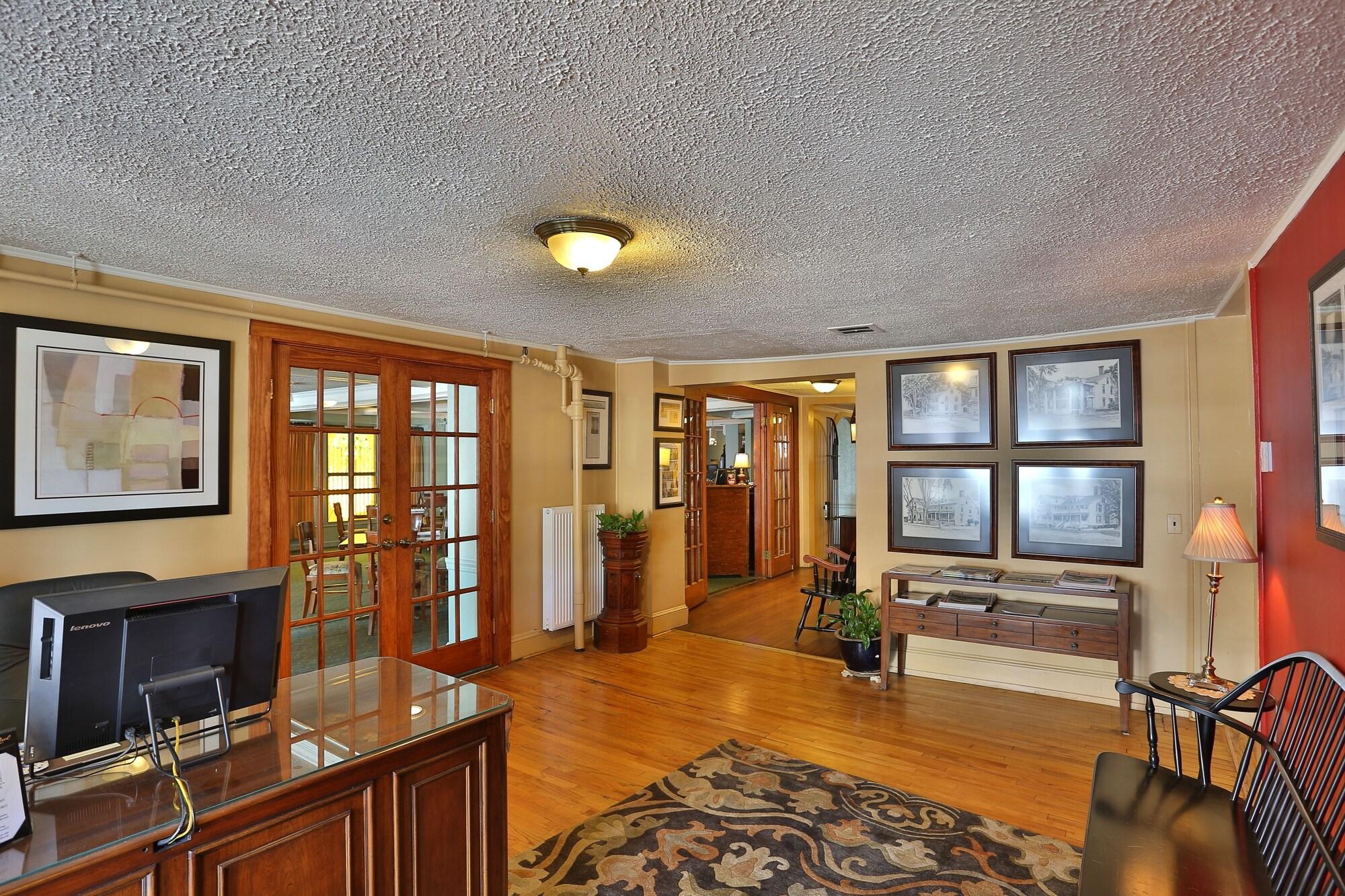 Vista Lobby The Kennebunk Inn