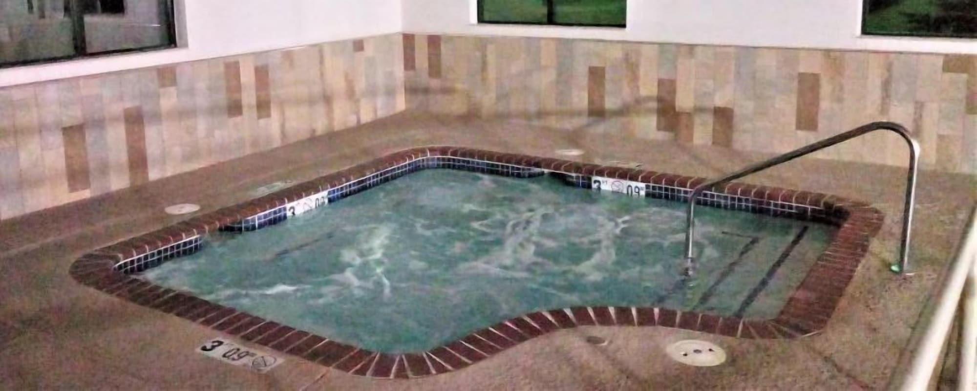 Spa Wingate by Wyndham Bentonville AR