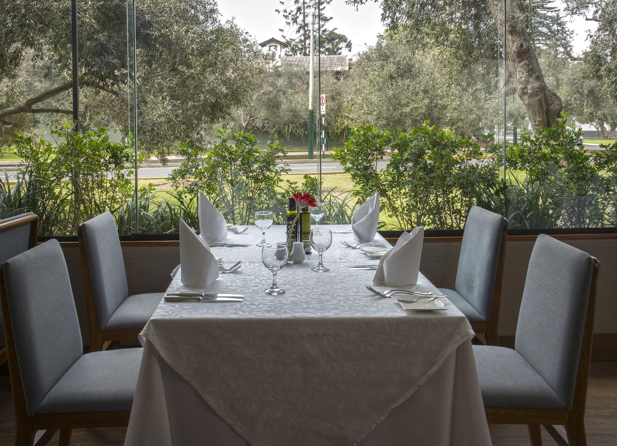 Restaurant Sonesta Hotel El Olivar Lima