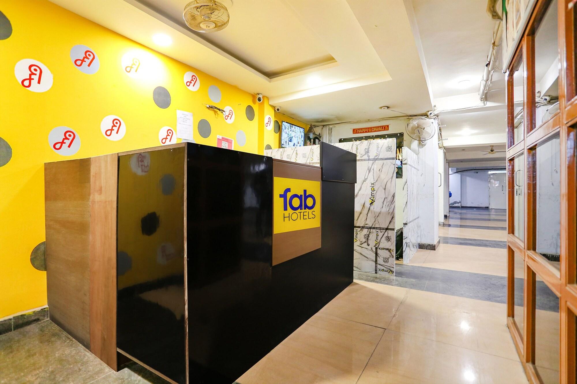Vista Lobby Fabhotel F9 Peeragarhi