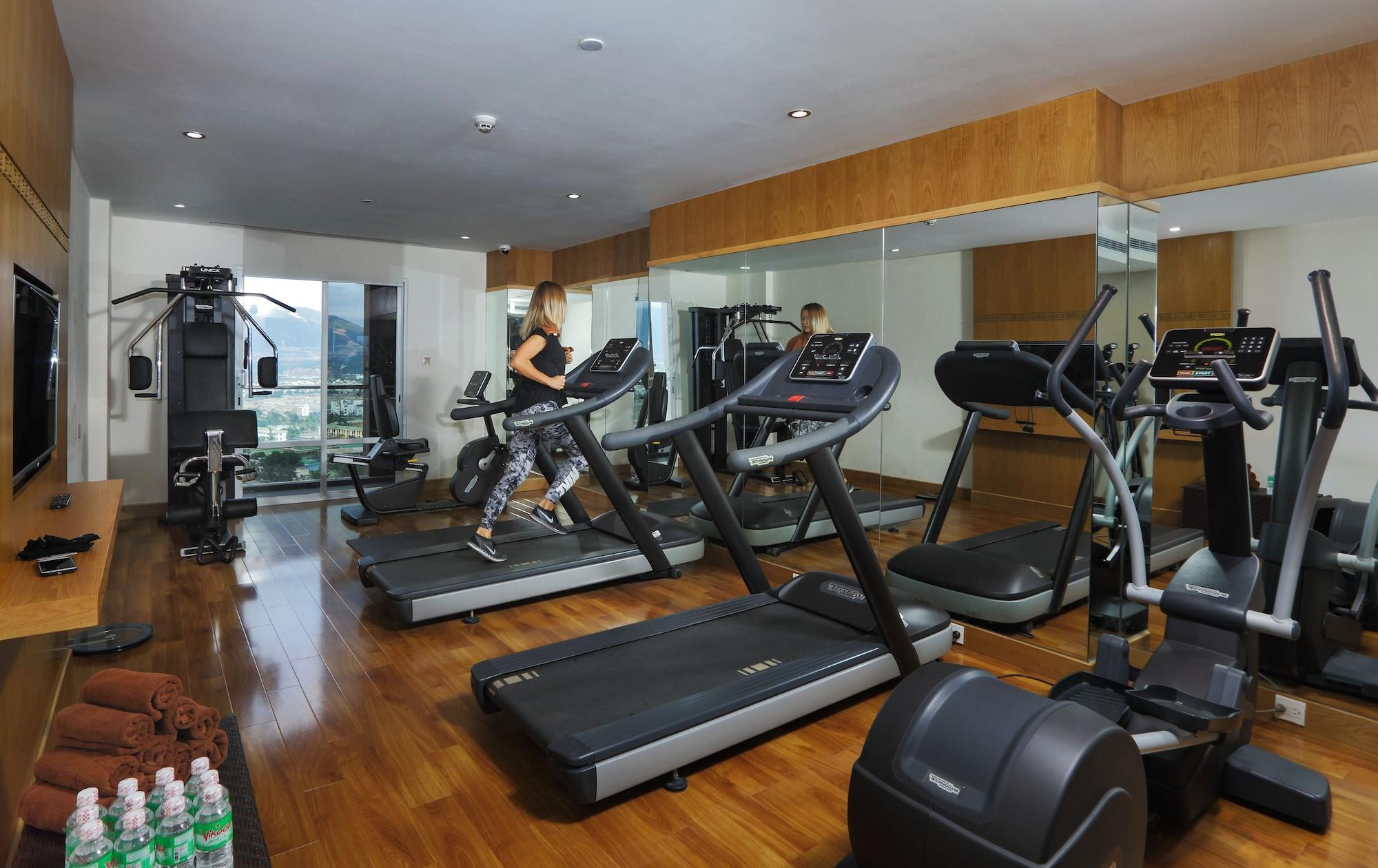 Gimnasio Rosaka Nha Trang Hotel