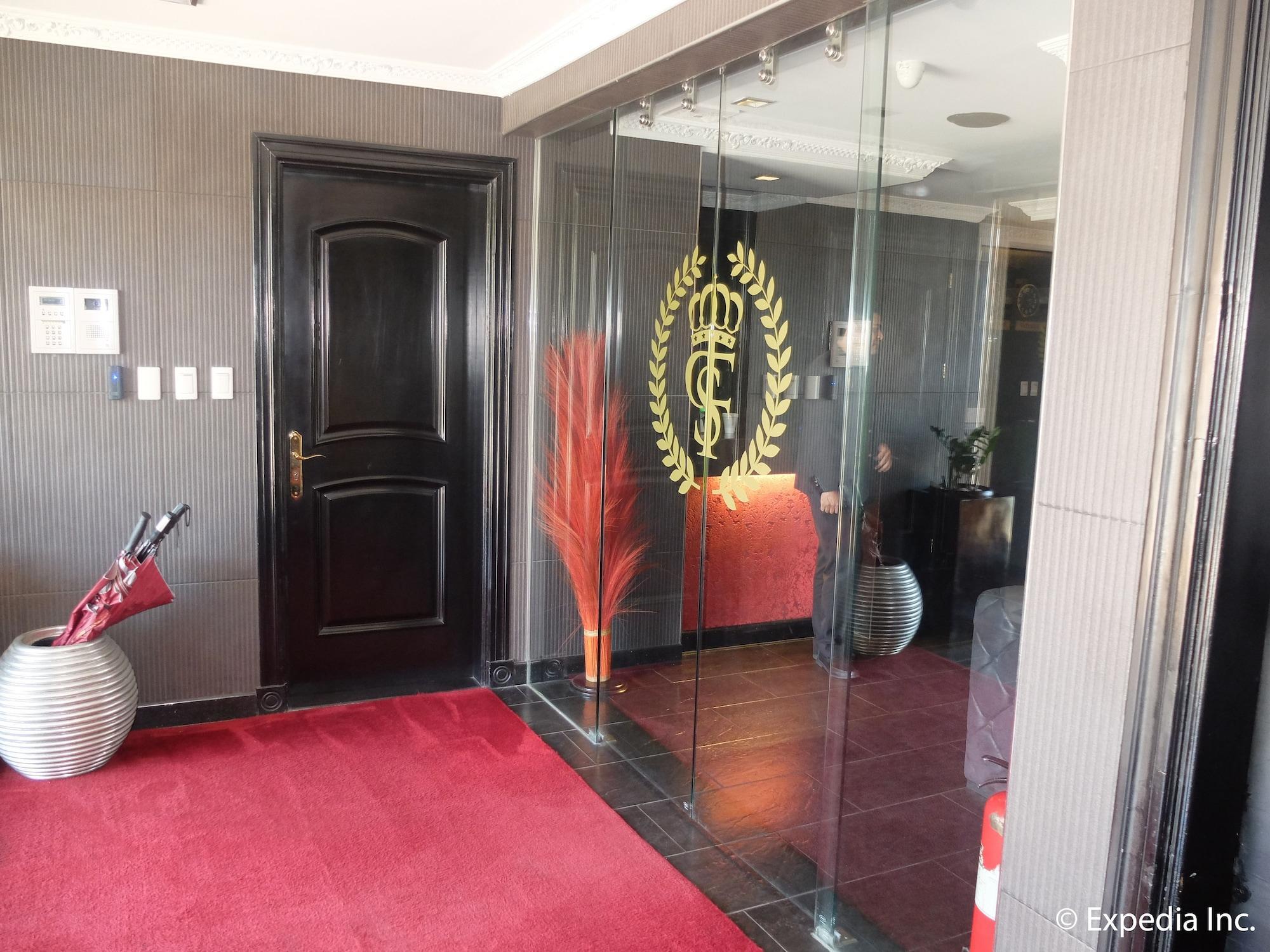 Instalaciones Recreativas Fields Plaza Hotel