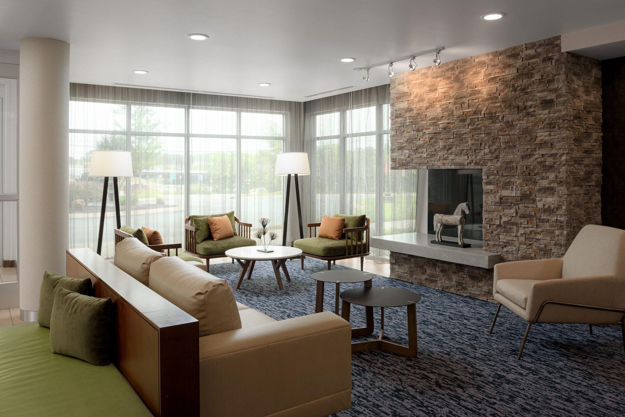 Vista Lobby Fairfield Inn & Suites Columbia