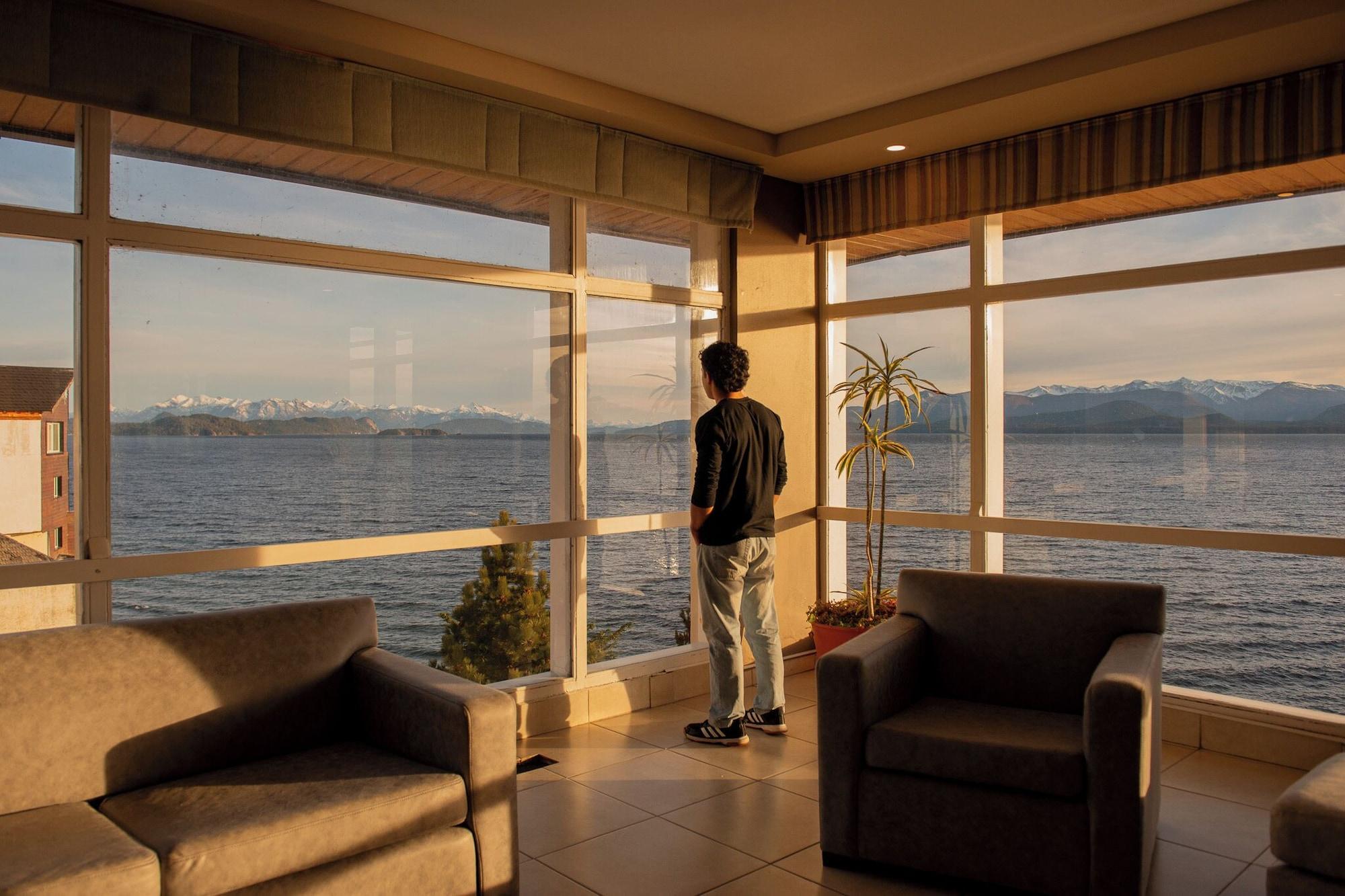 Vista Lobby Patagonia Hotel