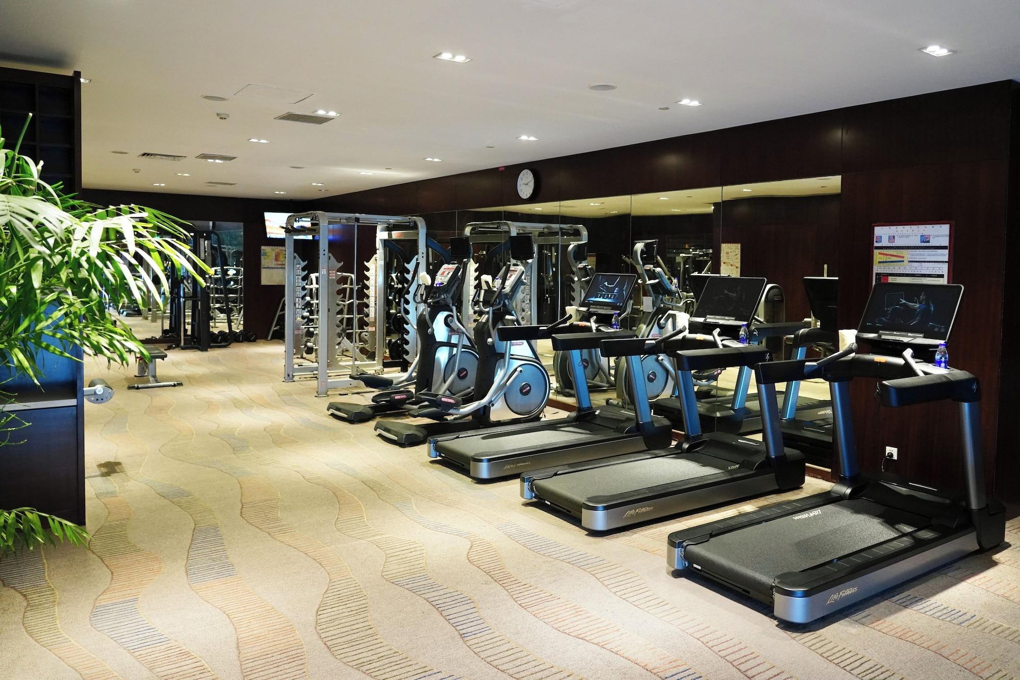 Gimnasio Intercontinental Dalian by IHG