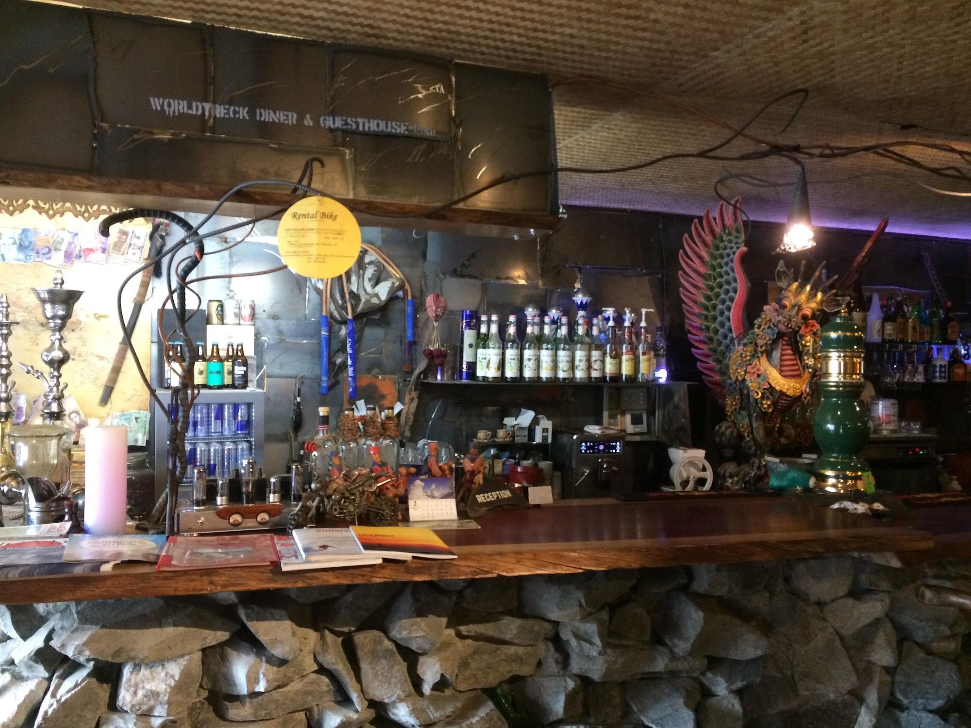 Vista Lobby WORLDTRECK DINER & GUESTHOUSE - Pise - Hostel