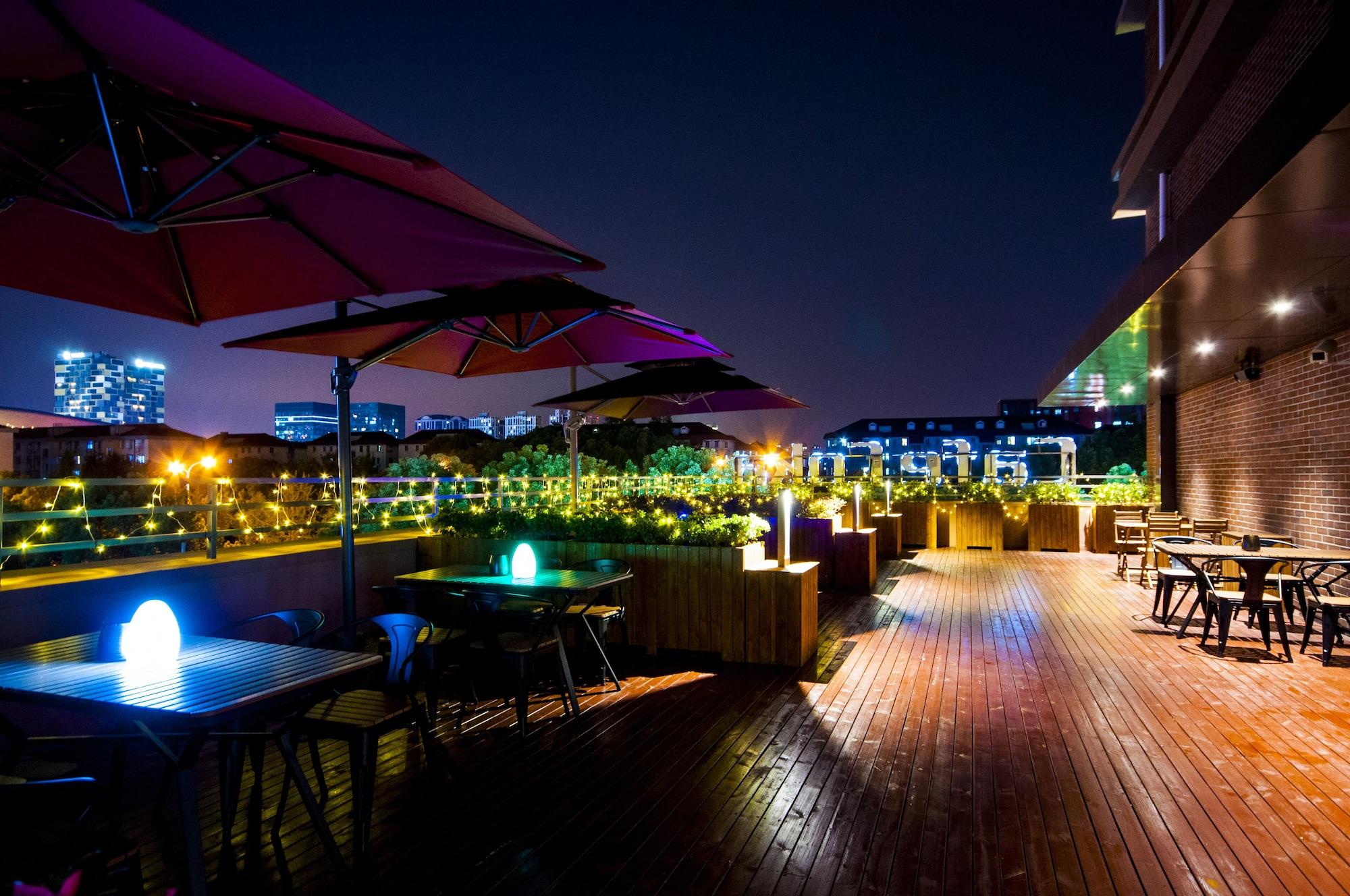 Vista Exterior Hotel Coka Shanghai Pudong Airport